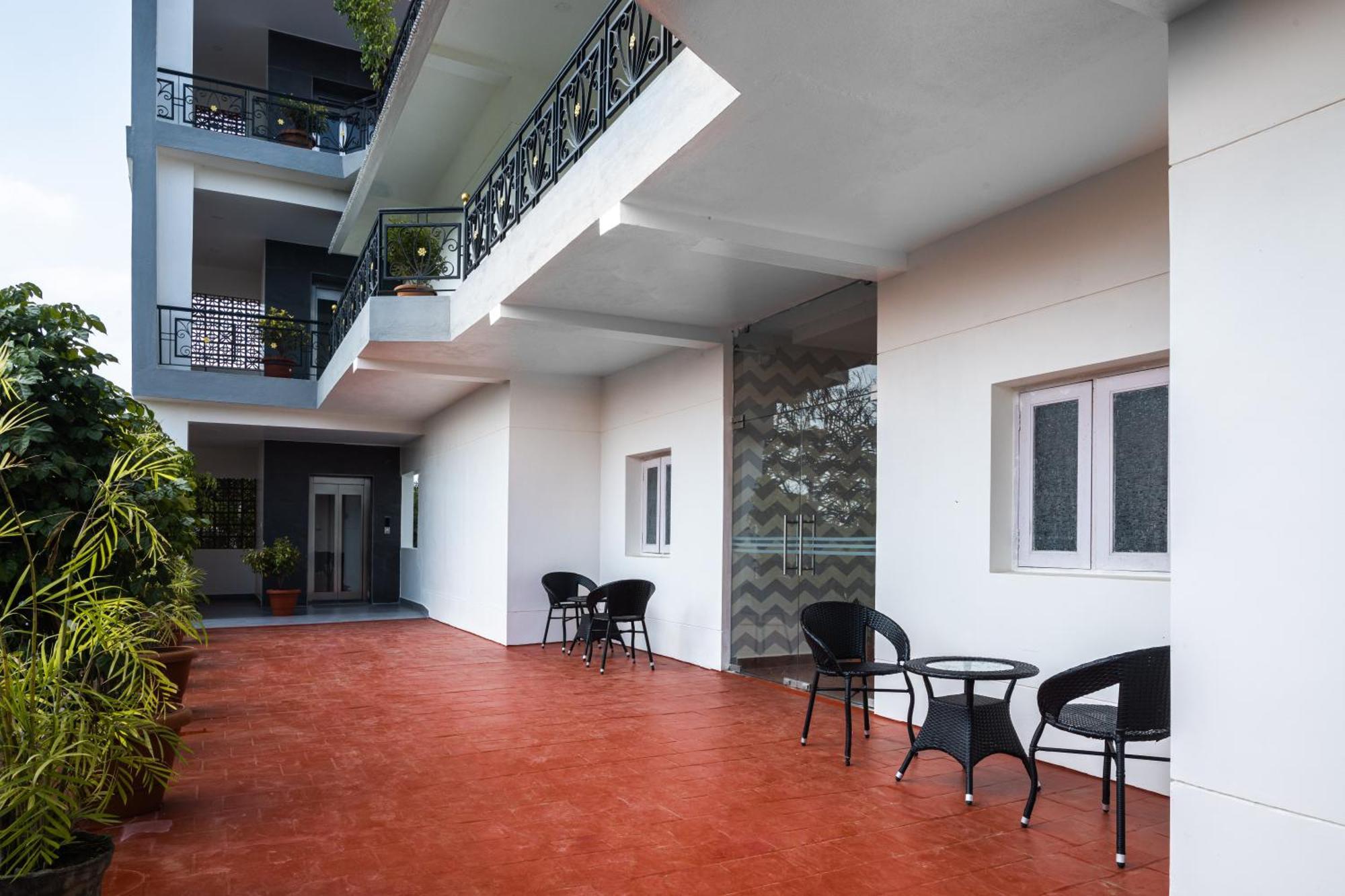 Ashreya Suites Tiruvannāmalai Exterior foto