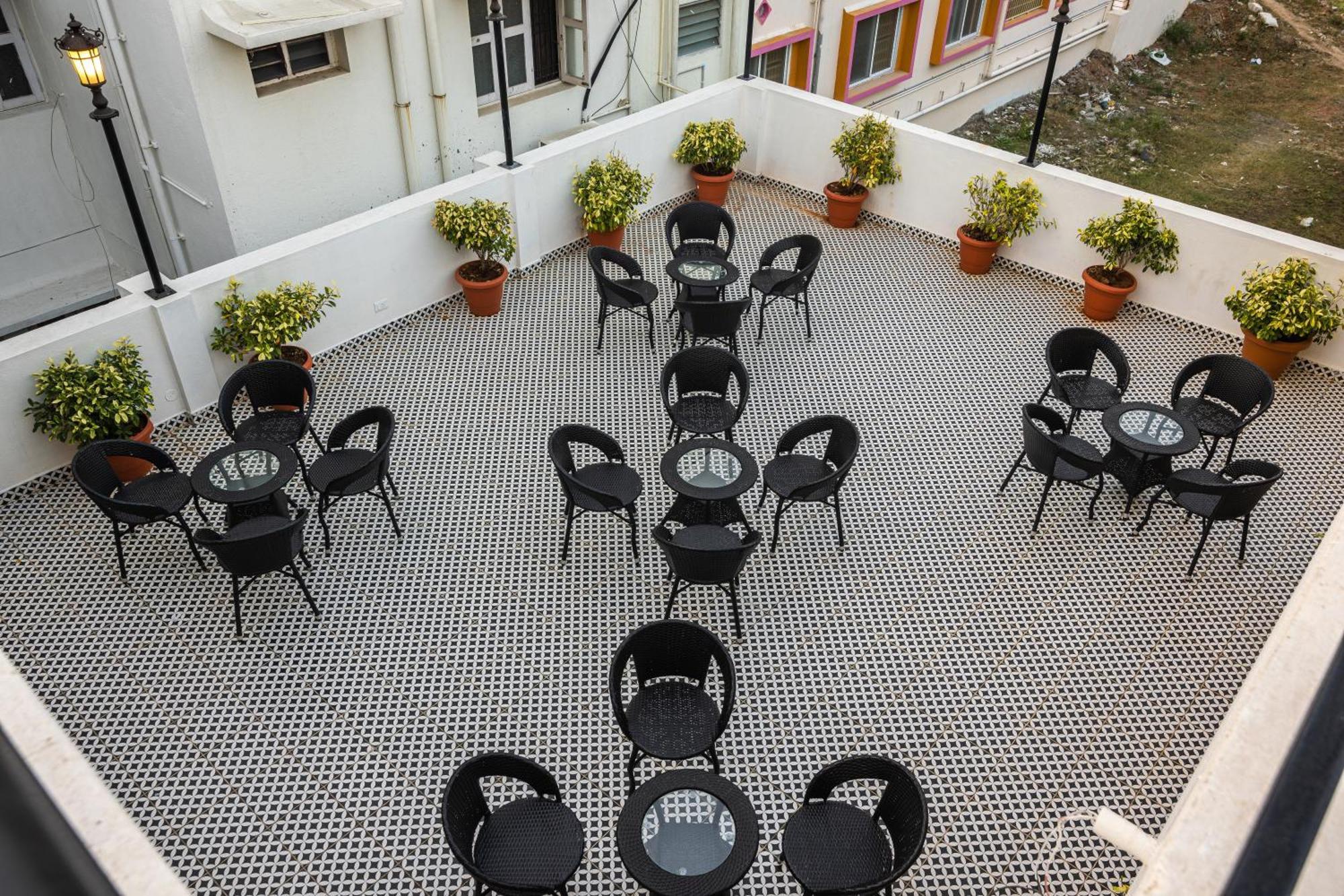 Ashreya Suites Tiruvannāmalai Exterior foto