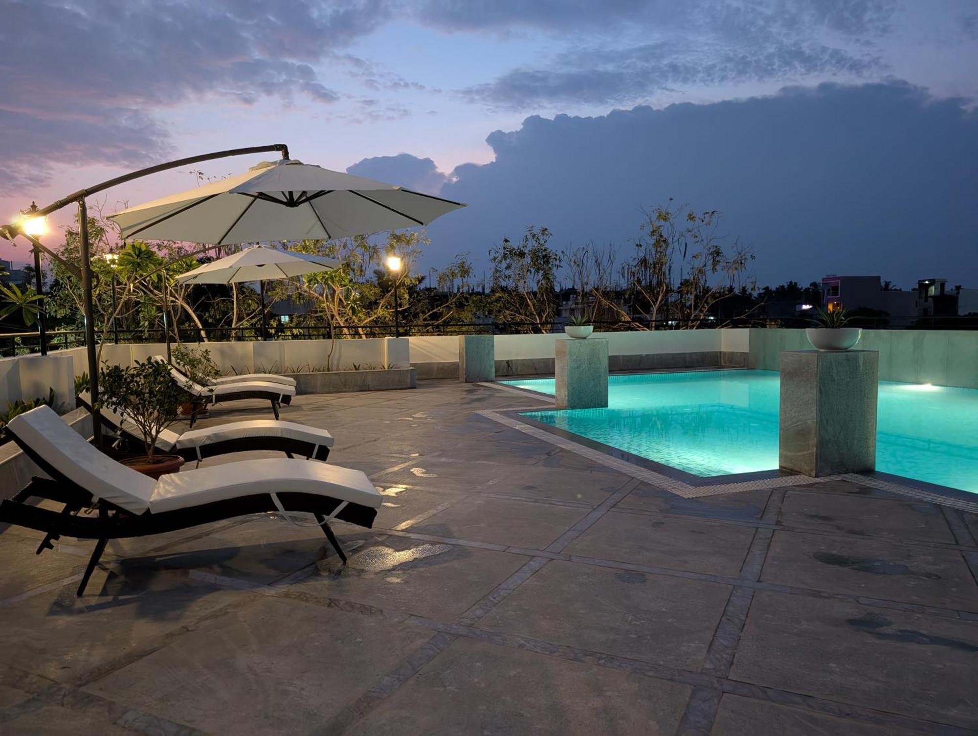 Ashreya Suites Tiruvannāmalai Exterior foto